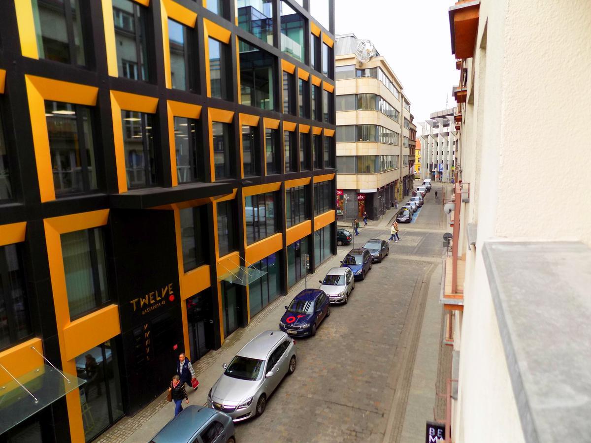 City Central Hostel Laciarska Wrocław Exteriör bild